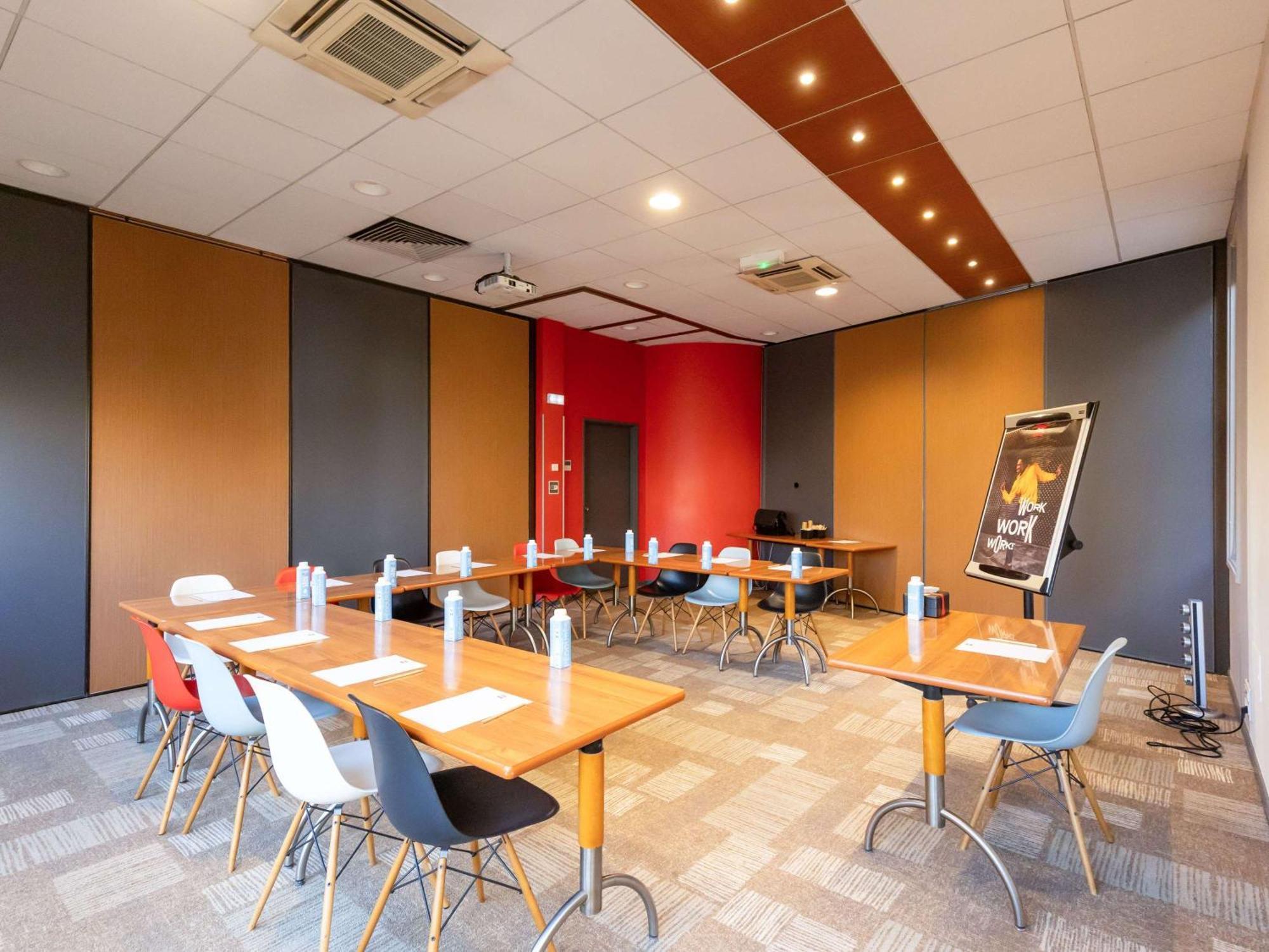 Ibis Le Puy-En-Velay Centre Hotel Luaran gambar