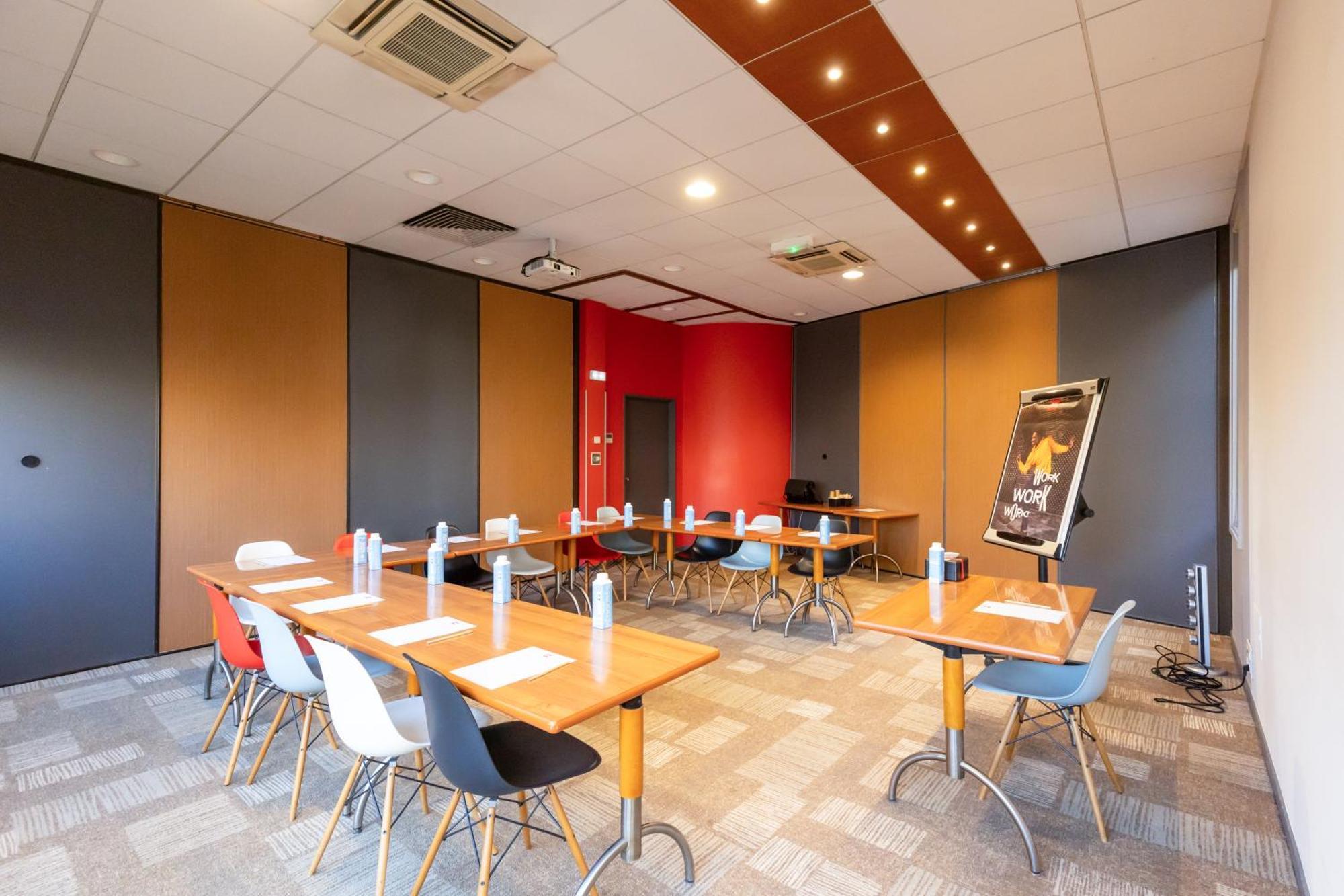 Ibis Le Puy-En-Velay Centre Hotel Luaran gambar